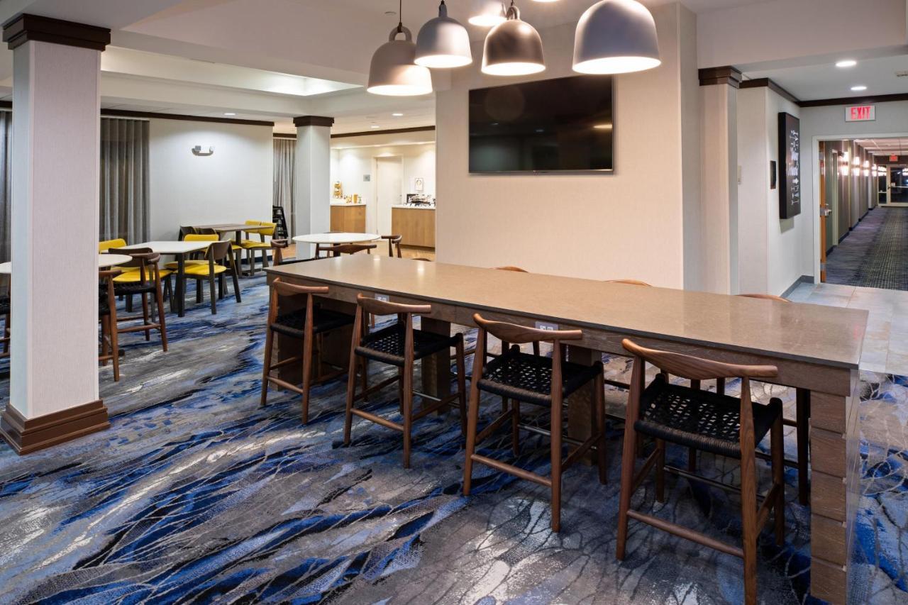 Fairfield Inn & Suites By Marriott Elizabethtown Exteriör bild